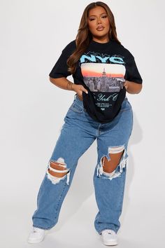 Streetwear Nyc Women, Plus Size Fall Streetwear, 90s Black Women Fashion, Tomboy Summer Outfits, Sza Outfits, Aesthetic Hobbies, Black Tshirt Outfit, Where Dreams Begin, Glam Closet