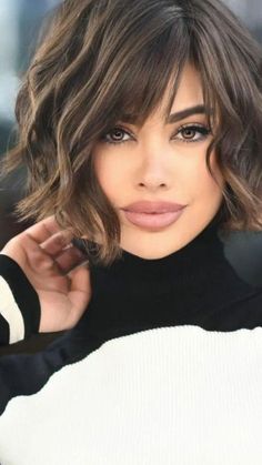 Layered Haircuts For Women, Latest Haircuts, Short Hair Trends, Messy Short Hair, Heatless Curls, Penteado Cabelo Curto, Kids Hair, Girl Short Hair, Short Hair Haircuts