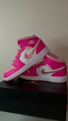 Air Jordan 1 Mid GS Fierce Pink. Rosa Barbie-Sneaker mit Kristall-Swooshes 4 Swooshes - Etsy.de Pink Sports Sneakers With Studded Outsoles, Pink Sneakers With Studded Outsoles For Sports, Pink High-top Jordan Shoes For Streetwear, Pink Studded Sneakers For Streetwear, Pink Low-top Jordan Shoes With Branded Insole, Pink Low-top Jordan Shoes, Trendy Pink High-top Custom Sneakers, Pink High-top Sneakers With Rhinestones, Pink High-top Jordan Shoes