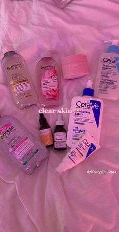 Clear skin products Products That Cleared My Skin, Clear Skin Care Products, Clear Skin Routine Products, Products For Clear Skin, Clear Skin Products, Clear Skin Routine, Clear Skin Care, Simple Skincare Routine