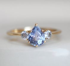 Pear Sapphire Ring, Pear Shape Ring, Ceylon Sapphire Ring, Light Blue Sapphire, Pear Shaped Ring, Flawless Diamond, Art Jewelry Design, Round Sapphire, Blue Sapphire Ring