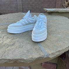 Super Cute Women’s Size 8 Adidas X Ivy Park Cream And White Tennis Shoes Sneakers. Worn Once Euc Adidas X Ivy Park, White Tennis Shoes, Adidas Shoes Women, Ivy Park, Adidas X, Cute Woman, Shoes Women, Cream White, Tennis Shoes