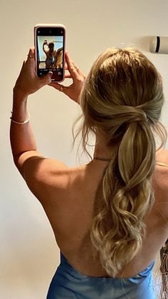 Cute Updos For Wedding Guest, Hairstyles For A Banquet, Hairstyles For Hoco Up, Hair Updo Ponytail, Up Hairstyles For Hoco, Formal Hairstyles Updo Ponytail, Dance Hairstyles Ponytail, Ponytail Hairstyles For Hoco, Ponytail Hoco Hair