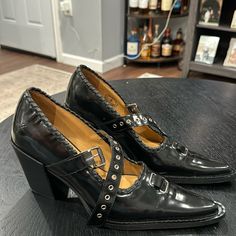 Black Size 8 Great Condition Never Worn Outside Bought Online,Wrong Size. Couldn't Return. Black Mary Jane Heels, John Fluevog Shoes, Bold Shoes, Fluevog Shoes, John Fluevog, Kitten Heel Shoes, Oxford Heels, Classic Pumps, Buckle Shoes