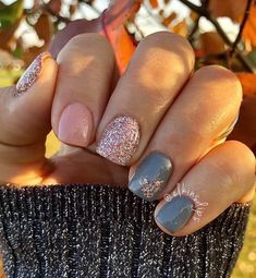 Revel Nail Fall Colors, Fall Nails 2023 Gel, November Sns Nails, Office Job Nails, Fall Revel Nails, August Nail Ideas Short, Short Nail Dip Designs, Sept Nails 2023, Simple Nail Dip Ideas