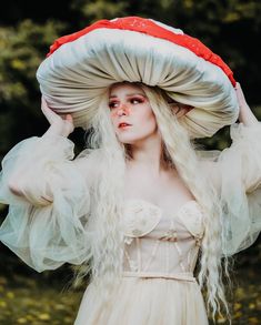 Mushroom Fairy Photoshoot, Mushroom Maiden, Mushroom Photoshoot, Mushroom Costumes, Mushroom Sprite, Mushroom Photos, Fairy Tea Parties