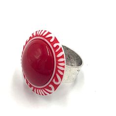 Cherry red with white and leaf motif-edging lucite ring, made with a vintage lucite 'stone' in an opaque shiny finish. Base stone is 30mm in diameter. Made with a matte antique silver base AND adjustable. Fits all or most sizes. The plating on the band is made with .999 fine silver over brass and is 9.5mm wide. Vintage Red Resin Jewelry, Retro Red Ring Jewelry, Cherry Leaf, Leaf Motif, White Leaf, Red Band, Innovative Fashion, Vintage Lucite, Cherry Red