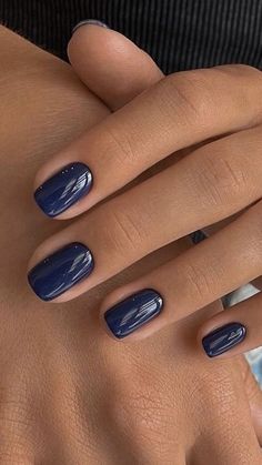 Short Classy Nails, Wife Nails, Blue Chrome Nails, Navy Nails, Navy Blue Nails, Smink Inspiration, Short Square Nails, Eye Nails, Makijaż Smokey Eye