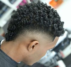 Permed Mohawk, Broccoli Haircut, Perm Haircut, Haircut Guide, Confident Men, Bleached Hair Men, V Shaped Haircut, Punk Hairstyles, Razor Fade