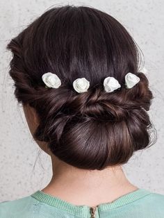 9 Chignons Faciles et Rapides à Faire (Tuto) Boho Hairstyles Updo, Party Hairstyles Updo, Elegant Hairstyles Updo, Straight Hairstyles Updo, Middle Ages Hairstyles, Halter Dress Hairstyles, Flower Girl Hairstyles Updo, Up Dos For Long Hair, Updo Brunette