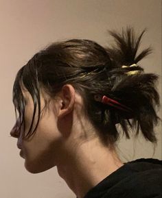 Long Tied Hair Man, Masc Hairstyles For Women With Long Hair, Men With Feminine Hair, Short Tied Hair, Long Hair Men Tied Back, Half Up Half Down Masc, Men Tied Hair, Man Tying Hair Pose, Tying Short Hair