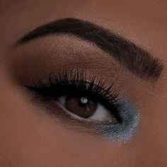 Princess Jasmine Makeup, Jasmine Aesthetic, Jasmine Makeup, Modern Day Disney, Disney Princess Makeup, Grey Eye Makeup, Princess Jasmine Costume, Princess Makeup, Modern Disney