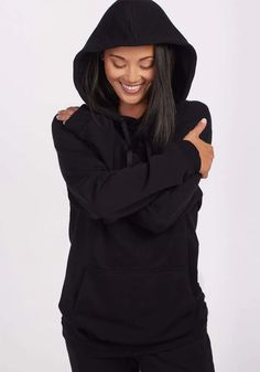 Your new favorite Merino Wool Hoodie is here! Introducing the Avery Hoodie by Woolx, complete with a large kangaroo pouch, full drawstring hood, and long sleeves to keep you warm all season long. Enjoy the benefits of merino wool, with its odor-destroying and insulating properties. Our Parker sweatpants compliment the Hoodie, making the cutest set ever! Get your cozy Hoodie at Woolx.com!