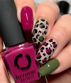 Autumn Animal Print Nails, Red And Green Leopard Nails, Dark Green Leopard Nails, Fall Lepord Print Nails, Burgundy And Green Nails, Bright Leopard Print Nails, Fall Animal Print Nails, Green Animal Print Nails, Fall Nails Leopard