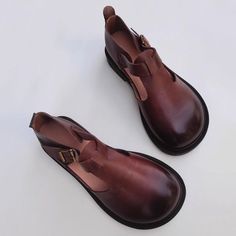 Retro Soft British-Style Wide-Toe Leather Shoes – Retrosia Shoes Details, Comfortable Flats, Bag Dress, Toe Designs, British Style, High Quality Leather, Caribbean Netherlands, Low Heels, Classic Looks