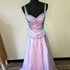 Purple Gown Aesthetic, Dress Wishlist, Cut Out Prom Dresses, Gown Aesthetic, Purple Gown, Barbie Dresses, Scarlett Dresses, Purple Gowns, Prom Dresses Jovani