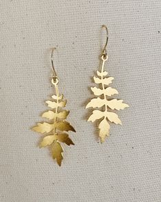 Fern Leaf Brass Earrings Length: 4,3 cm Gold plated brass hooks Brass Hooks, Botanical Leaves, Fern Leaf, Brass Hook, Brass Earrings, Leaf Earrings, Fern, Statement Earrings, Jewelry Earrings Dangle