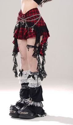 Outfit Ideas Plaid Skirt, Dark Japanese Fashion, Red And Black Outfits Aesthetic, Hardcore Punk Fashion, Rock And Roll Outfits, Cool Skirts, Random Accessories, Plaid And Floral, Visual Kei Fashion