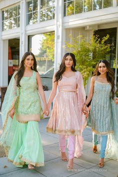 Mint Green Sharara Suit Mint Green Sharara, Green Gharara, Green Sharara Suit, Bridesmaid Indian, Sleeveless Kurti, Peplum Top Outfits, Green Sharara, Wedding Lenghas, Designer Sharara