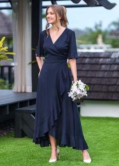 Chiffon dresses Blue Dress With Sleeves, Lace Designs On Suits, Modest Formal Dresses, Long Wrap Dress, Dress Bridesmaids, Mother Of The Bride Dresses Long, Long Sleeves Dress