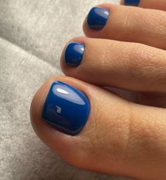 Fall Toe Nail Colors 2024 - 25 Best Ideas for Stunning Autumn Pedicures Neon Coral Nails, Blue Pedicure