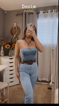 Baddie Cowgirl Outfits, Baile Outfits Jaripeo, Baile Fits, Cowboy Outfits For Women, Vaquera Fits, Baile Outfits