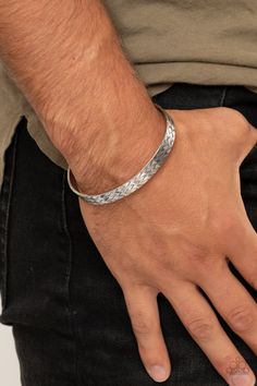 Embossed in braided metallic textures, an antiqued silver cuff curls around the wrist for a rustic finish. Sold as one individual bracelet. P9MN-SVCF-004XX Silver Kada For Men Indian, Paparazzi Accessories Jewelry, Mens Cuff Bracelets, Jewelry Hacks, Mens Jewellery, Dress Book, Mens Cuff, Pink Friday, Mens Bracelet Silver