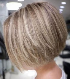 Pin on Kapsel Cute Layered Haircuts, Layered Haircuts For Fine Hair, Tan Skin Blonde Hair, Haircut Tip, Short Hair Images, Short Haircut Styles, Layered Bob Hairstyles, Short Layered