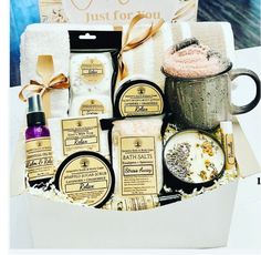 Indulge in luxurious pampering with our Deluxe Spa Gift Boxes. These gift sets include everything you need for a relaxing spa experience while snuggled in a comforting, warm and cozy blanket. Our self-care gift sets are perfect for any woman looking for a way to destress and unwind. Our products are handcrafted in small batches with natural ingredients. Our gift sets features bath and body care products that helps promotes stress relief and relaxation. Please see images for all of the items in t Relaxation Gift Basket, Bath Salt Gift Set, Sympathy Gift Baskets, Bath Salts Gift, Self Care Package, Gift Box For Women, Lavender Sugar Scrub, Hygge Gifts, Spa Therapy