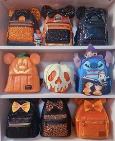 Disney Halloween Loungefly, Lounge Fly Disney Backpack, Loungefly Halloween, Backpack Wall, Lounge Fly, Loungefly Purse, Bee Cookies, Disney Cuties