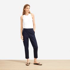 Getting dressed just got easier. We took our best-selling Easy Pant and made it in lightweight cotton twill, so it features the same pull-on waistband and tapered leg as our original. Tapered Sweatpants, Cropped Chinos, Beautiful Gray Hair, Athleisure Leggings, Wide Leg Crop Pants, Cotton Sweatpants, Twill Fabric, Cotton Pants, Cotton Twill Fabric