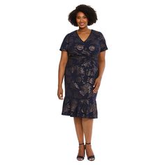 Perfect for day or night, this Plus Size London Times Side Twist Flounce Hem Sheath Dress is a wardrobe must-have.Click on this WOMEN'S GUIDE to find the perfect fit and more! Perfect for day or night, this Plus Size London Times Side Twist Flounce Hem Sheath Dress is a wardrobe must-have. Click on this WOMEN'S GUIDE to find the perfect fit and more! FEATURES Sheath silhouette Knit construction Flounce hem Zipper back Short sleeves Partially lined V-neckFIT & SIZING Fitted straight 44 1/4-in. le Side Twist, Petite Size Chart, Midi Sheath Dress, Womens Size Chart, Blue Rose, Sheath Dress, Plus Size Dresses, Plus Size Outfits, Fashion Dresses