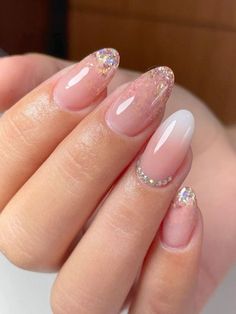 Pink Stiletto Nails, قلادات متدلية, Glitter Manicure, Nails Yellow, Nagel Tips, Colorful Nails, Fake Nails With Glue, Gradient Nails, Stick On Nails