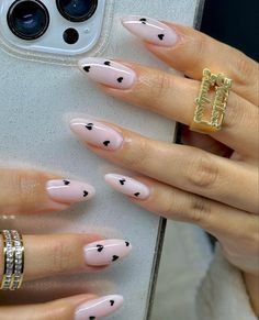 February Nails, Pink Chrome, Subtle Nails, Colorful Nails, Casual Nails, Blush Nails, Paint Shades, Heart Nails