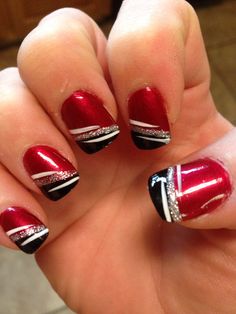 Cheerleading Nails Designs, Georgia Nails Designs, Georgia Bulldogs Nails, Cheerleader Nails Designs, Ga Bulldog Nails, Nebraska Football Nails, Georgia Bulldog Nails, Red White And Black Nails, Cheerleading Nails