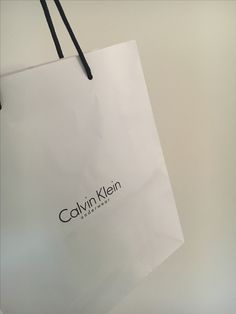 Luxury Calvin Klein Bags For Women, Calvin Klein Shoulder Bag For Shopping, Calvin Klein Tote Bag For Shopping, Luxury Calvin Klein Shopping Bags, Calvin Klein Store, Nightclub Aesthetic, Ck Calvin Klein, Snap Friends, Brand Me