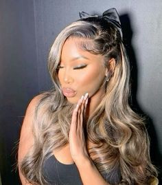 Wig Hairstyles Back To School, 21st Bday Hairstyles, Brown Wig Styles, 30th Birthday Hairstyles For Black Women, Wig Birthday Hairstyles, Birthday Wig Hairstyles For Black Women, Side Part With Braid, Wig Hairstyles Side Part, 21st Birthday Hairstyles