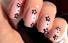 Nail Art Dotting Tool, Flower Nail Design, Manicure Tutorials, Dot Nail Art, Easy Flower, Flower Nail, Pedicure Nail Art, Nail Art Hacks