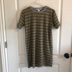 Never Worn! Super Comfy Dress Just Didn’t Have A Place To Wear! From Nordstrom! Comfy Dress, Tee Shirt Dress, Comfy Dresses, Tee Shirt, Colorful Dresses, A Place, Shirt Dress, Super Cute, Nordstrom