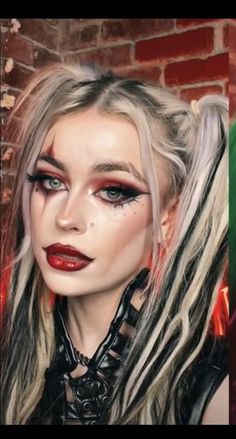 Red Harley Quinn Makeup, Harley Quin Makeup Ideas, Harley Quin Make Up, Harley Quinn Jester Makeup, Simple Harley Quinn Makeup, Harley Quinn Makeup Ideas Red Black, Original Harley Quinn Makeup, Trucco Harley Quinn, Harley Quinn Black And Red Makeup