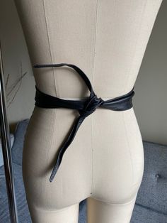 "Beautiful black leather beaded belt Features an ornate beaded pattern, black leather material, ties in the back, and a great style! Label: None Material: Leather Size Marked: None Estimated Size: 26\"-34\" waist Color: Black, Pink, Iridescent Condition: Excellent Length: 46\" total, great for 26\"-34\" waist Width: 3 1/2\"-widest point Measured flat, photographed on a size 6 form For more items: http://www.etsy.com/shop/wemovevintage All measurements are taken with the garment lying flat. Pleas 6th Form, Pink Iridescent, Cotton Blends Dress, Beaded Belt, Boho Style Dresses, Black Leather Belt, Vintage Belts, Bead Leather, Embroidered Silk