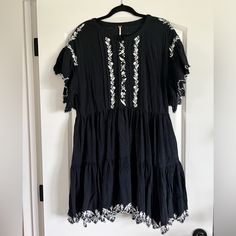 Never Worn Free People Dress. I Took Tags Off But Never Wore It. Super Cute. Size Xs Black Cotton Dresses With Lace Trim, Casual Rayon Dresses With Lace Trim, Black Lace Trim Dresses For Spring, Casual Black Dress With Lace Trim, Black Rayon Sundress, Black Casual Dress With Lace Trim, Bohemian Short Sleeve Mini Dress For Casual Wear, Casual Bohemian Mini Dress With Short Sleeves, Black Rayon Dresses For Spring