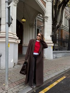 Brown Coat Outfit, Chica Chola, Dinner Outfit Casual, Latina Outfits, Latina Fashion Outfits, Corporate Outfits, Brown Coat