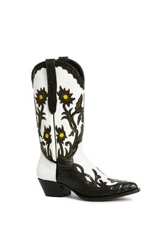 RockiesRebels' Handmade western design cowgirl boot in Real Crocodile and cow leather. The decorations on the shaft and boot are handmade with luxurious crocodile, cow and Python leather which lends a touch of edgy sophistication to this classic design. Black And White Heels, Inlay Design, Black Chunky Heels, Cowgirl Boot, Spot Lights, Leather Cowboy Boots, Black 13, Black Vegan, White Heels