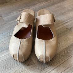 Beautiful Leather Clogs, Tan Neutral Color In Size 39. Tory Burch Mules, Black Mary Jane Heels, Brown Clogs, Black Block Heels, Platform Clogs, Clog Heels, Mary Jane Heels, Leather Block Heels, Leather Clogs