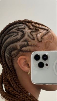 Star girl cornrows Cornrow With Star Design, Fun Cornrow Hairstyles, 2000s Cornrows, Stitch Braids With Star Design, Star Stitch Braids, Cornrows With Natural Hair Only Styles, Spiral Cornrow Braids, Cornwors Hairstyle, Corn Row Braids Natural Hair