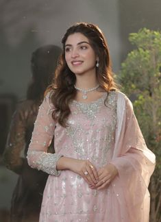 Kinza Hashmi Dresses, Engagement Bride Dress, Baat Pakki, Engagement Bride, Nikkah Dress, Churidar Designs, Eid Dresses, Bridal Dress Design