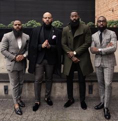 Black Male Clothing, Black Men In Suits, Bond Suits, Men In Suits, Black Men Fashion Urban, Black Suit Men, Big Men Fashion