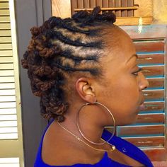 In the Stylist's Chair: Pipe Cleaner Curls on Locs | The Digital Loctician Curls On Locs, Side Swoop, Stylist Chair, Easy Updos For Medium Hair, Pixie Cut Styles