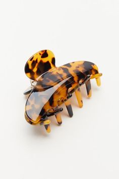 Small Claw Clip, Turtle Shell, Summer Clearance, Shop Accessories, Accessories Bags, Claw Clip, Jewelry Bags, Tortoise Shell, Accessories For Women